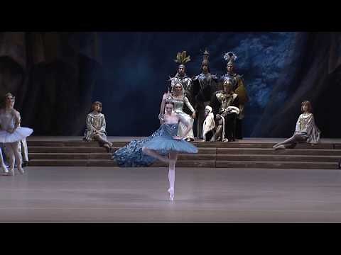 RAYMONDA | Bolshoi Ballet in cinema | Olga Smirnova in Act III - Coda