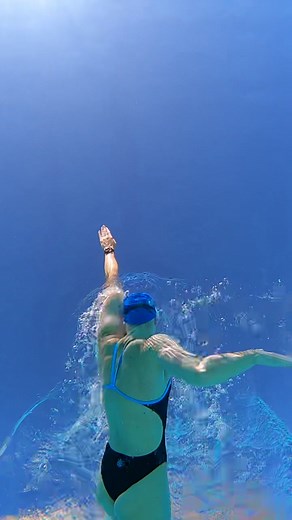 Underwater view 🏊🏼‍♀️ #fyp #foryoupage #underwater #swimming #slomo