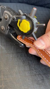 Handmade Leather Keychain – ASMR Build Process #asmr #leathercraft #handmade #keychain | Torross Leather Craft