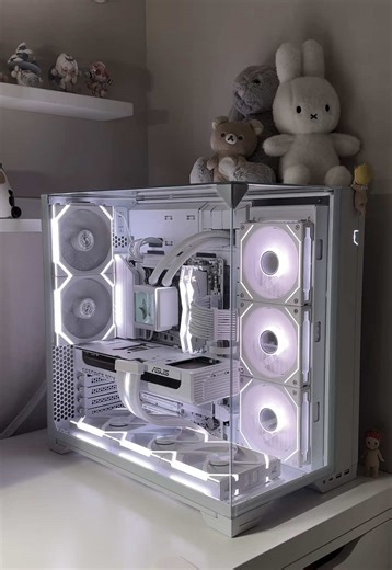 Unboxing My GPU and Upcoming Mobo Strimer Cable