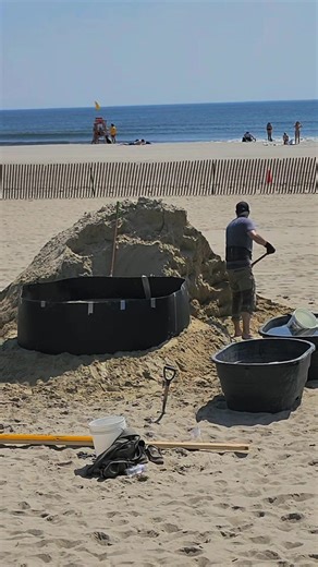 SAND Sculpting 101 In sand sculpting, a "POUND UP" refers to the initial preparation stage when creating a sand sculpture. The sculptor shovels and compacts the pile of sand in layers and adds lots and lots of water to create a solid block using formwork. This is grueling work and not for the weak at heart. Today, the sculptors spent the day shoveling and packing 12 tons of sand by hand in the off- the- clock "POUND UP" Tomorrow June 12, 8am the intial horn starts the 3day event. The sculptors w
