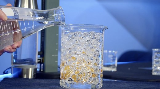 Optical Illusions with Light Refraction Watch the full episode at: https://ScienceLive.com | Roger Billings