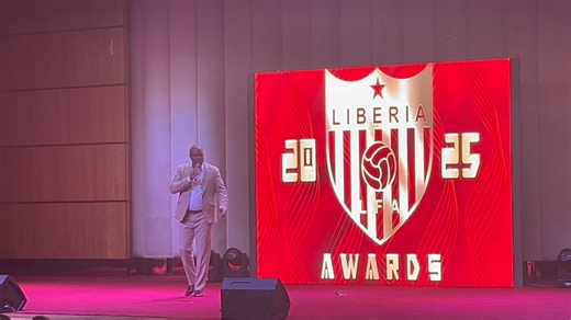 Once again, Hon. Emmanuel Dahn had the honor of presenting the Best Male Foreign Player award to Ahmed Savage at the 2025 LFA Award Night. Well deserved! 👏 | James C B Momo Jr.