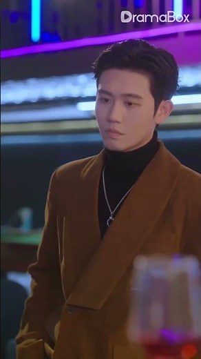 He fell head over heels 🥰#fbc02 #dramabox #drama #yuyin #love #cute #couple #sweet #romance #fyp