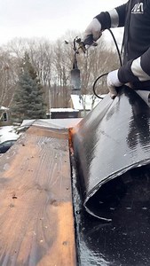 Parapet flashing in preparation for install #roofing #toronto #torontohomes #torontobuilder #commercialroofing | TorontoRoofing.ca