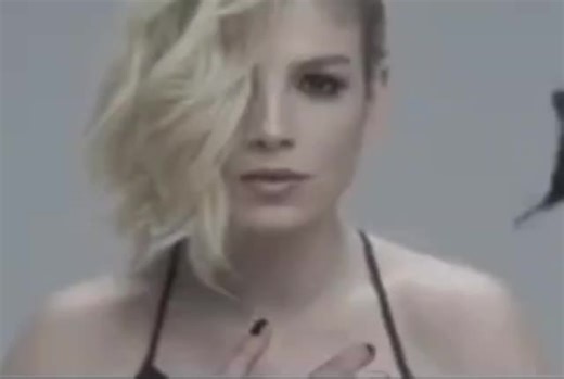 Emma Marrone - Amami (Official Music Video)