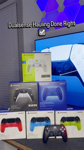 6 ps5 dualsense controllers… this haul is insane 🎮🔥 #dualsense #playstation #gamingshorts