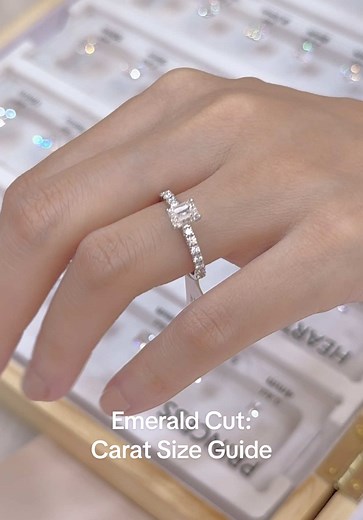 From subtle to statement, discover how emerald cut diamonds evolve with each carat. A refined guide to size, shape, and presence. Which size fits your style? Explore more timeless brilliance at @herajewelrydiamonds #HeraJewelryDiamonds #DiamondComparison #EmeraldCut #trangsuckimcuong