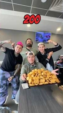 200 nuggets vs 4 gordos ✅ #reto #retodecomida #bogota #quierocomereso #comida #recomendaciones