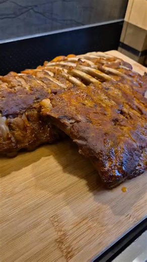 XXL Spareribs ca 2kg das Paket sous vide gegart. Einfach noch 40 Minuten in Ofen bei 180 ' c Für nur 15 € je Paket ❗️❗️ Regionale Spitzenqualität zum Spitzenpreis 💪 💪 💪 💪 💪 💪 💪 💪 💪 💪 💪 💪 💪 💪 💪 Für euch in Neuenstadt ❗️ ❗️ ❗️ ❗️ ❗️ ❗️ ❗️ ❗️ ❗️ ❗️ ❗️ ❗️ ❗️ ❗️ ❗️ ❗️ ❗️ ❗️ ❗️ ❗️ Angebot gilt dauerhaft, so lange Vorrat reicht. | Metzgerei Lohmann