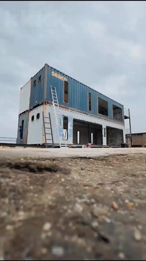 Black is for Protection 🤔 Shipping containers are made with a corrosion resistant metal called corten steel...this doesn't mean that it won't wear∕rust if you do not take proper care of it | USA Coin Professor