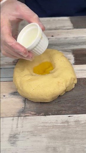 An Italian family taught me how to make the best dough on the planet! #shorts