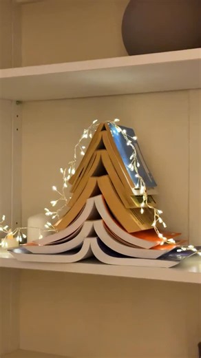 5-Minute Crafts on Instagram: "Who needs needles when you have novels? 📚 #booktree #holidaydecor #diyprojects"