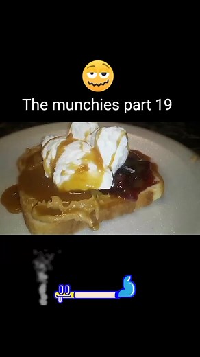 #Themunchiespart19 #chefboyardee #foodcomedian slice of bread, peanut butter, strawberry jam, dollop of whipped cream, caramel syrup, lol 🤤😤🍃🍃🍃🍃💨💨💨💨😂