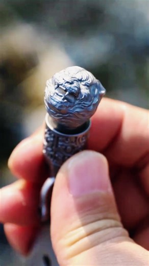 Say goodbye to plain keychains! Check this out!#keychain #keychainbusiness #gadget #multitool #edc