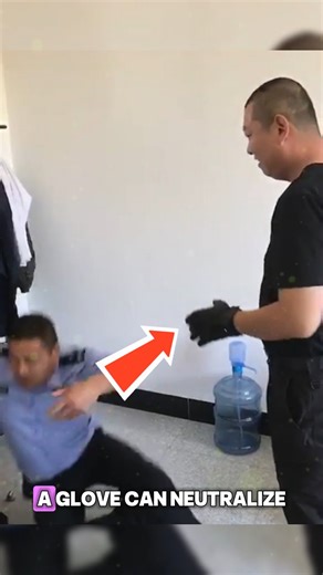 2.7K views | A glove capable of neutralizing any person in just...