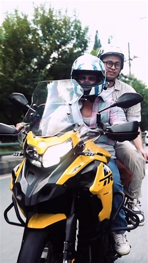 4.7K views · 49 reactions | Our friend Lim, OPPO’s network testing expert from China, explored the city with us. While we showed him the beauty of Lahore, he made sure to test the OPPO A6 Pro’s 4G+ network connectivity. #OPPOA6Pro #ProSmooth #AlwaysbePro | Ukhano | Facebook