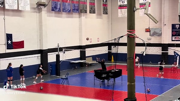 9-Year-Old Volleyball Star Training with 915 United