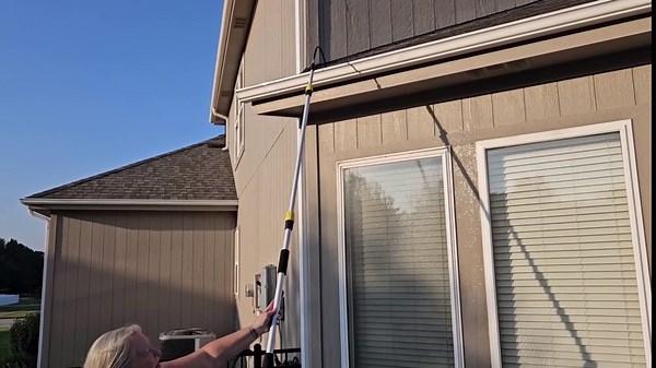 Buyplus Telescopic Gutter Cleaning Wand with Hose Attachment, Long Reach Gutter Cleaning Tools from The Ground, Gutter Cleaner Tool for 2nd Story House