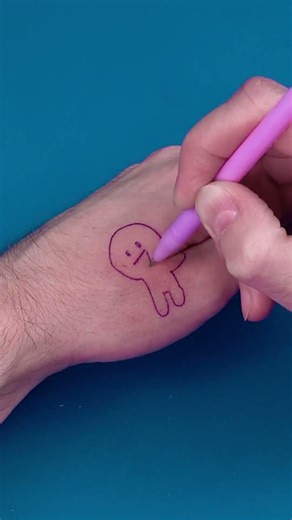 Watch a Static Drawing Move with a Simple Trick 🎩