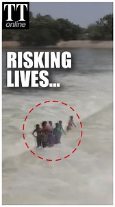 #Watch | People Take Bath in Swelling Cauvery River, Ignore Warning Signs Several people were seen bathing in the swelling Cauvery river at Tamil Nadu's Kallanai, despite warnings even as recurring incidents of drowning in the Cauvery and Kollidam rivers have remained a cause for concern in the state. #tamilnadu #cauveryriver #cauvery #floods #flashflood | The Telegraph