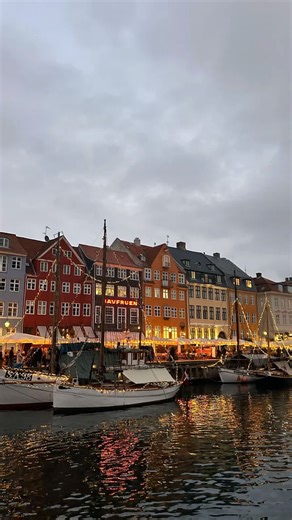 OH POLLY on Instagram: "Introducing our premium fine-gauge knit, exceptionally soft, comfortable, and figure-hugging for a flattering fit 🖤 🔎 ANELE knit cardigan, ANTONIA mid-rise shorts."