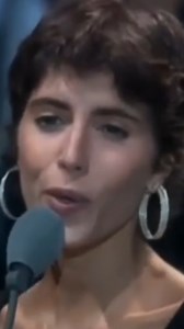 🎙 Giorgia – Santa Lucia luntana #canzoninapoletane #musicanapoletana #napoli | Radio Napoli