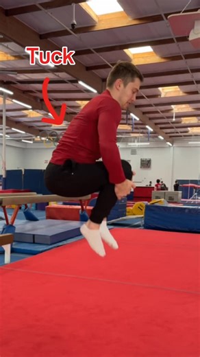 Ian Gunther | Daily Gymnastics on Instagram: "How to TRICK people you can BACKFLIP 😳 #gymnastics #gymnast #olympics #flip #backflip"