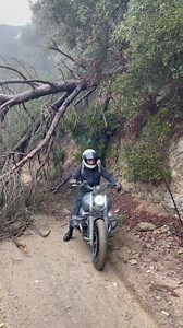 Taking the Classic Rolltop off the beaten path. 🪵 A little mud, a little rain — all part of the plan when your bag’s geared up with the Trip Machine rain cover. 🌧️🏍️ Video : @tonetherrera #tripmachine #tripmachinecompany | Trip Machine