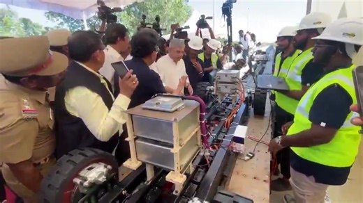 Union Minister Ashwini Vaishnaw visited the Hyperloop testing facility at IIT Madras and said that the Hyperloop tube, being developed with the help of the Indian Institute of Technology Madras, will soon be the world's longest tube, measuring 410 meters in length. | All India Radio News