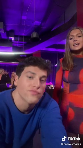 Brooks Marks (@brooksmarks)’s videos with Own brand freestyle transition - Beautee