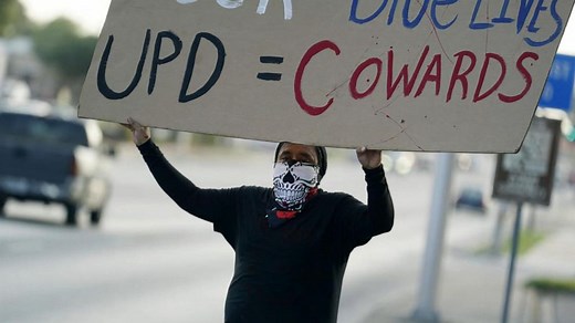 Investigation into police response in Uvalde shooting continues