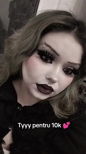 Videoclipuri postate de Anoxia🦇 (@anoxia.q) cu original sound - Florin Chinta