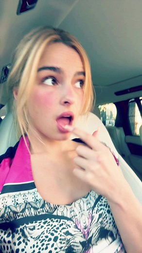 Addison (@addisonre)’s videos with fame is a g X no pole - the world is my oyster