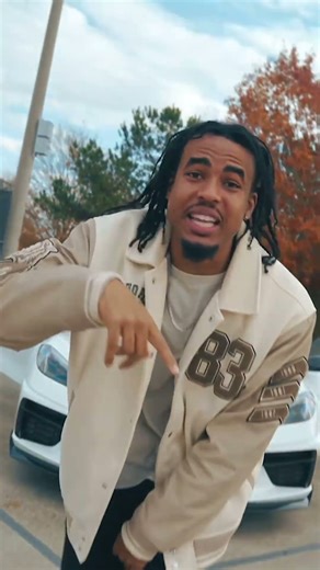 Letting a stranger finish my song lyrics | pt.4 😂🔥