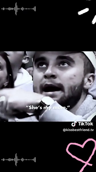 #kisscam #kiss #kisscam_fails #kisscamcrazy #kisscamfunny