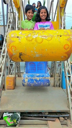 ସାଙ୍ଗମାନେ ଆସନ୍ତୁ ବୁଲିଯିବା ମେଳା ଆଉ ଦୋଳି ରେ ବସିକି ମଜା ନବା #💃🏼🕺🏼💃🏼🕺🏼#odisha #youtubeshorts #oldsong