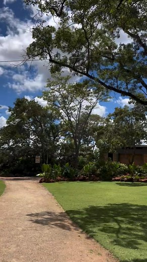 Manna Resorts, located in Glen Lorne, Harare, is one of the finest luxury lodges in Zimbabwe's capital. It is renowned for its tranquil ambiance and premium facilities, making it a perfect destination for relaxation, family retreats, and events. Features and Amenities: Accommodation: Offers spacious and elegant rooms designed for comfort and privacy. Fine Dining: Guests enjoy a variety of culinary delights, prepared by professional chefs. Natural Setting: Surrounded by lush gardens and natural b