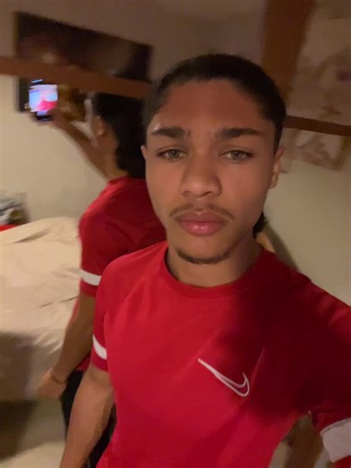 Vidéos de minipat🇷🇪 (@ezo.2le) avec son original - 𝕊𝕠𝕟𝕘 𝔽𝕣.𝕆𝕠🎤🏴‍☠️