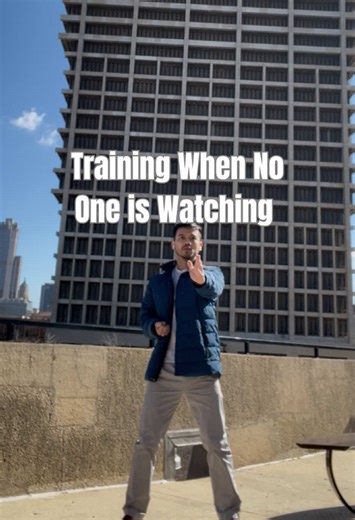 Most people think karate happens in the dojo. But the real growth happens in the quiet reps nobody sees. Kata on the rooftop. Roundhouse kicks until the hips loosen up. Jab–reverse until the timing feels automatic. No crowd. No medals. Just discipline. That’s how black belts are built. 🥋 #karate #martialarts #shotokan #kumite #uic