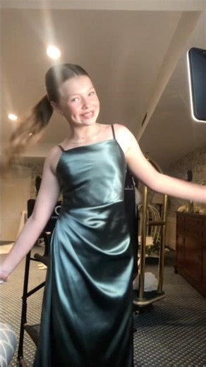 The girl in green ! Wedding transition! #girlingreen #greendress #flowergirl #wedding