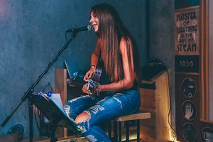 かっこよすぎる海外の女性ギタリスト15選！ | サッキーのさっきの出来事