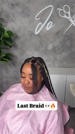 👀 Professor Jo will Never Let You Down ‼️ Class In Session ✍🏽 Watch the last Knotless Braiding Process 📍 Austin / Pflugerville , Texas #braider #knotlessbraids #braidtutorial #hairtutorial #austinhairstylist