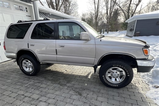 34k-Mile 1999 Toyota 4Runner SR5 4WD 5-Speed