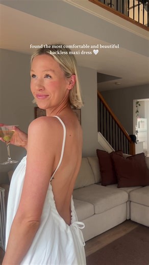 Stunning Backless Maxi Dress for Spring Events