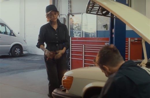 Shania Twain Unleashes a Countrified Dance Dance Revolution in Joyous ‘Giddy Up!’ Video