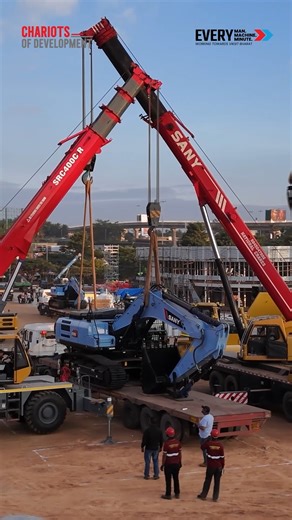 The countdown to EXCON 2025 has begun! The SANY India pavilion is taking shape with the same power, precision, and passion that drive our machines across the nation. With every man, every machine, every minute, we’re moving closer to a Viksit Bharat. In just a few moments, we invite you to step into the SANY booth and experience the spirit of innovation up close. The energy is building fast, and our #ChariotsOfDevelopment are ready to roll into Bengaluru! Be part of the action at EXCON 2025. Vis