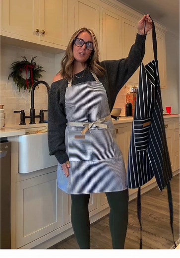 Aesthetic Kitchen Aprons: Cute & Affordable Picks