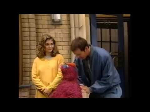 Sesame Street: Telling the Truth/The Emperor's New Fur Trailer (Recreation)