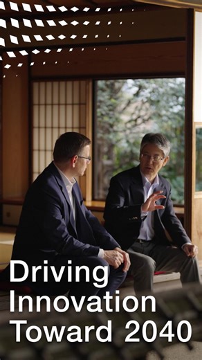 テクノロジーは私たちの世界をどう変えるのか？🌎 ―加速するAI時代のセキュリティリスク🔒 データセンタ消費電力の急増💡 ロボットと人間の協業🤖、脱炭素問題🍃 三菱電機のR&Dトップが、2040年の未来を創るテクノロジー 「フォアサイトテクノロジー」について語ります。 ヒューマンオーグメンテーション(人間拡張)による能力の最大化、脱炭素のカギを握るCCUS そして共創によって加速するイノベーションの展望を、 ぜひ動画でご覧ください✅ 本編動画はこちら👇 https://www.youtube.com/watch?v=Q8MxSPiHb2Q ※動画の内容は26年2月時点の情報です。 #AI時代のセキュリティ #データセンター #ロボットとの協業 #脱炭素 #ヒューマンオーグメンテーション ------------------------------------ How will technology shape our sustainable future?🌎 From AI security🔒 and soaring data center power consumpti